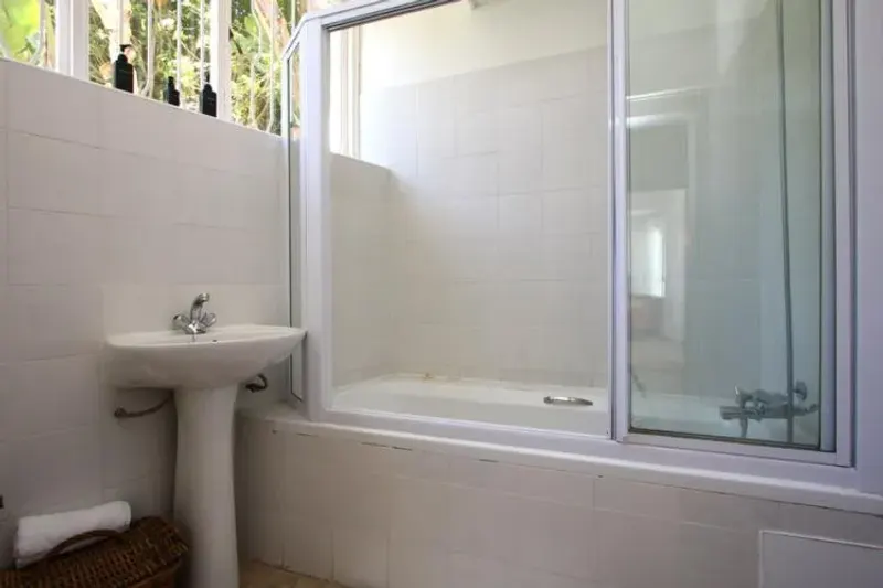 Valhalla Apartment in Clifton – photo 3