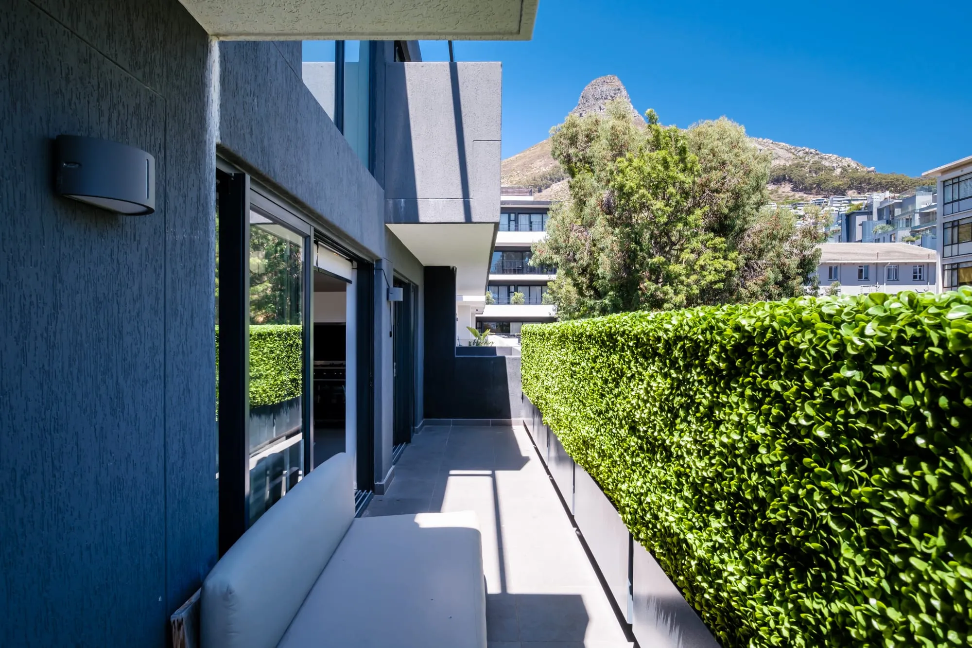 property_12b6a50f-baa8-4057-81d6-4c358d7e0966_2