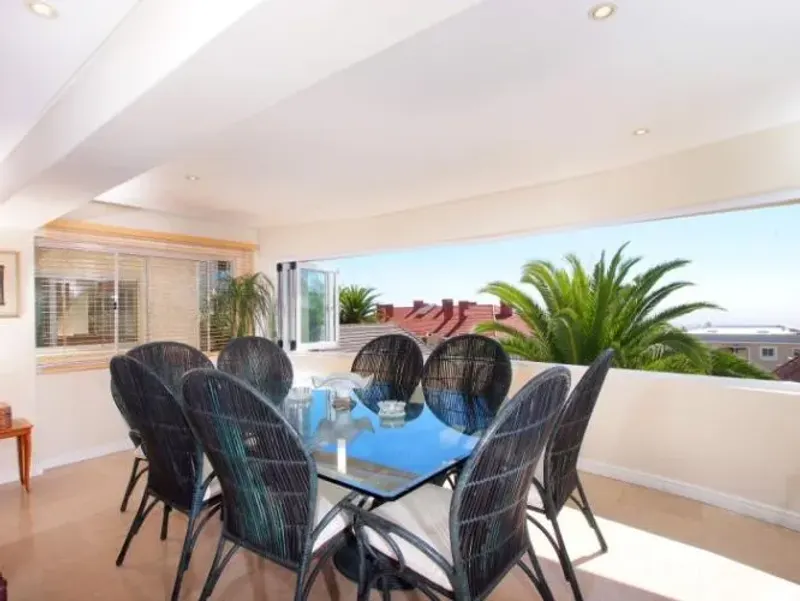 Ravine Road Apartment in Bantry Bay – photo 11