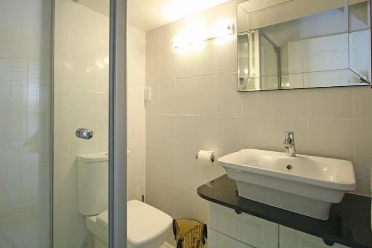 property_138e54da-fad1-4516-9cb8-b99cccd72caa_12