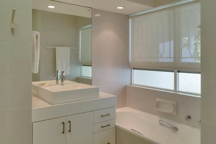 property_13dcdefa-83e9-4cb6-818d-d1ed617d153e_5