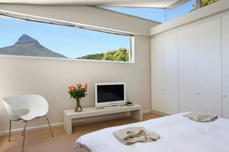 Lion's View Penthouse in Camps Bay – photo 5