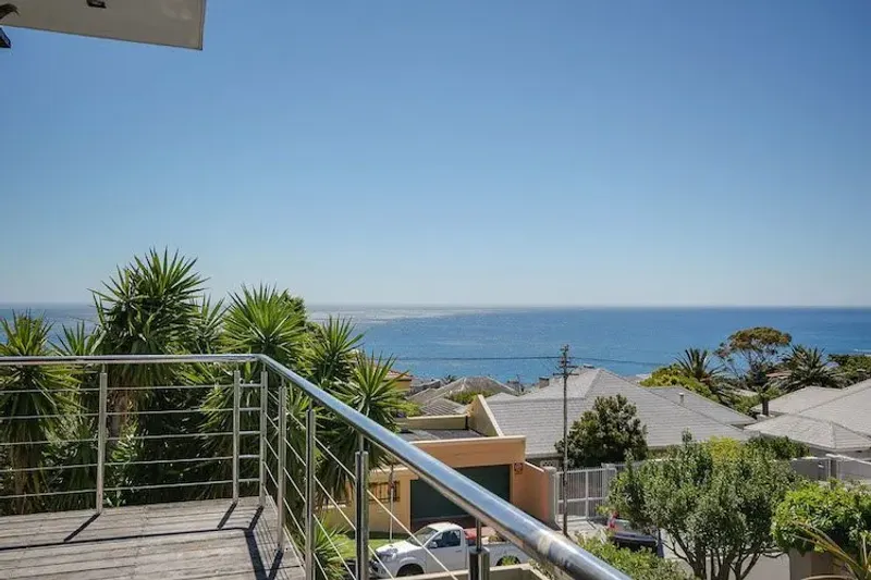 Finchley 2 in Camps Bay – photo 11