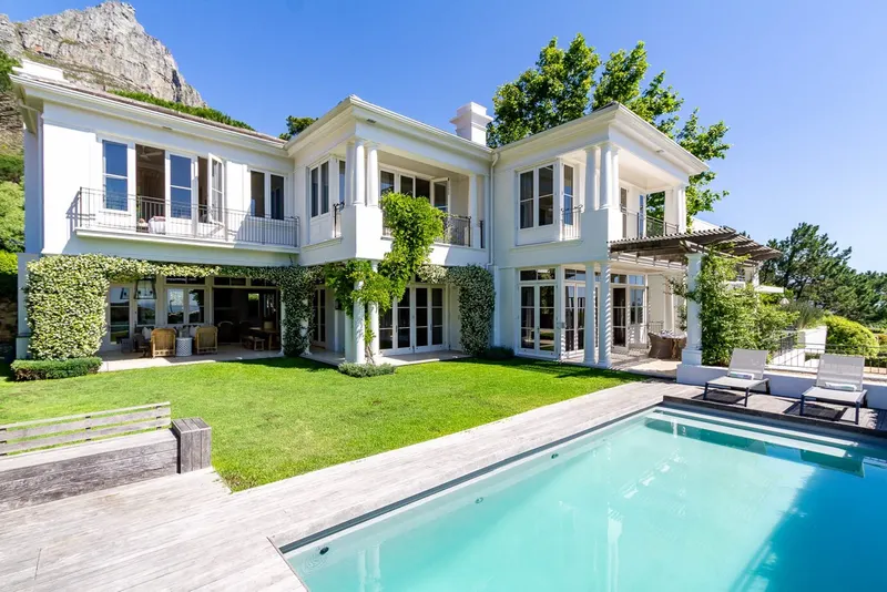 Villa Alamo  in Camps Bay – photo 20