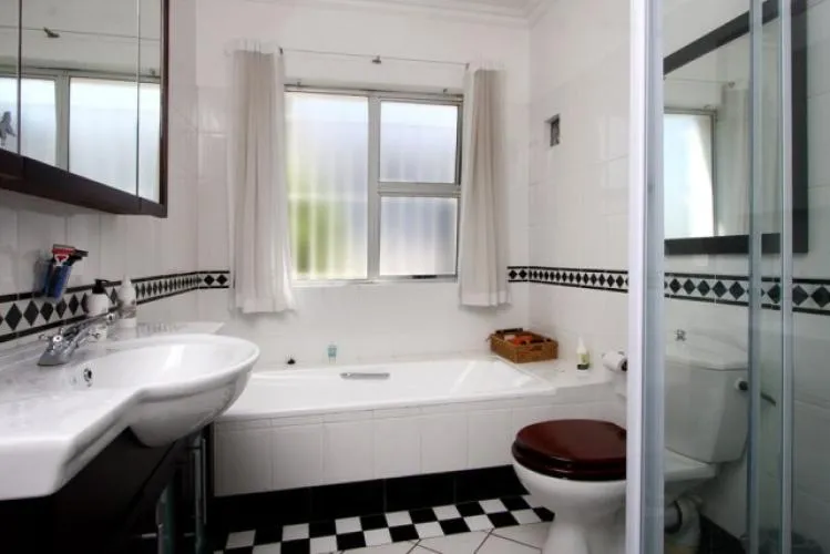 property_14e8d8dd-81b0-4884-b9a5-ae70863714ab_10