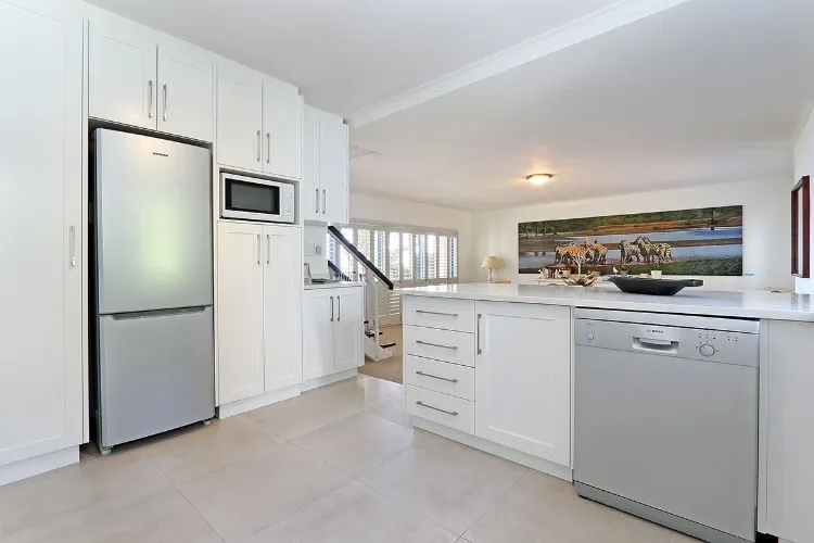 property_14eb008e-72c7-4333-af3f-4f53e5198302_10
