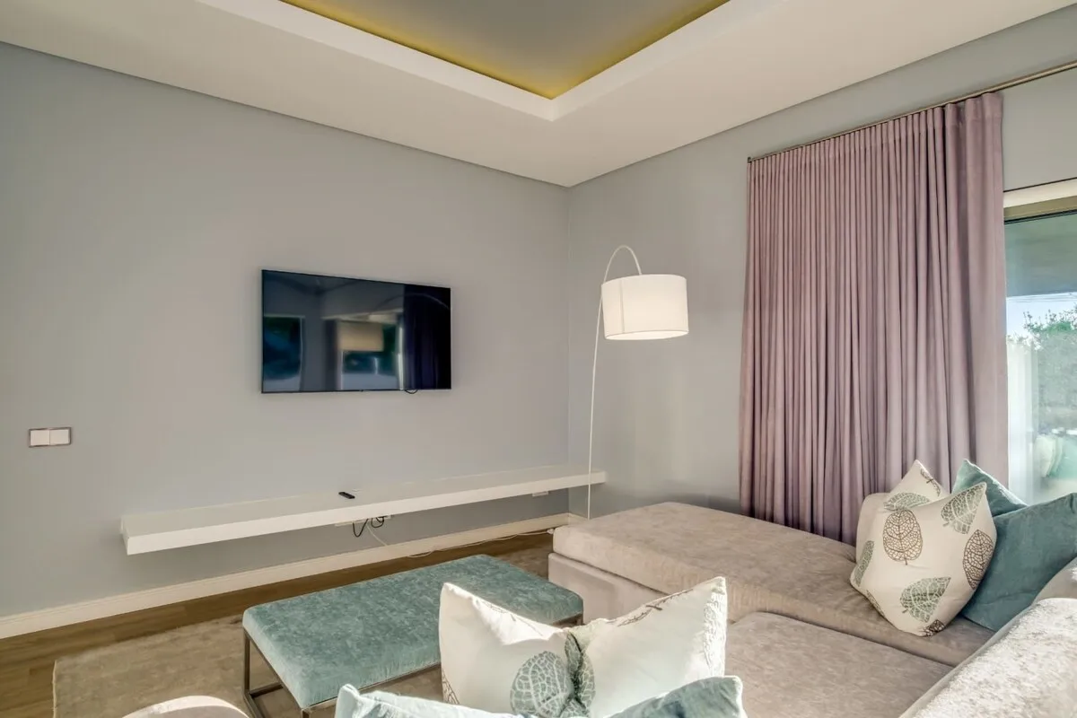 property_15089c72-34cb-40c9-9e65-795145653ba3_44
