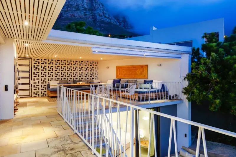 Eames Villa in Camps Bay – photo 37