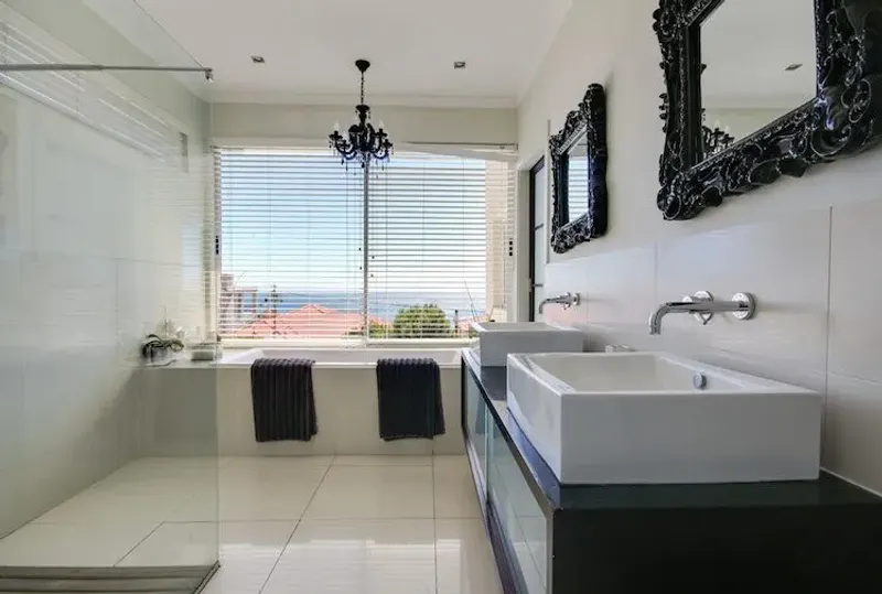 Finchley 2 in Camps Bay – photo 8