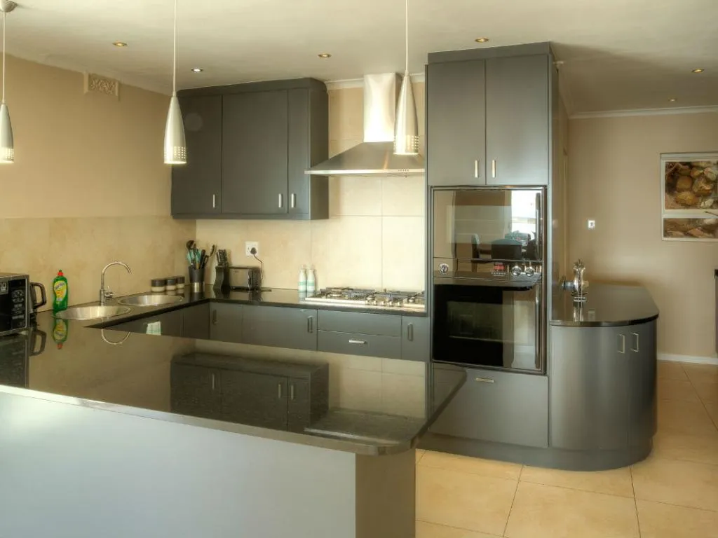 property_157c76cf-73b7-4221-8105-5d20a2ef57fb_4