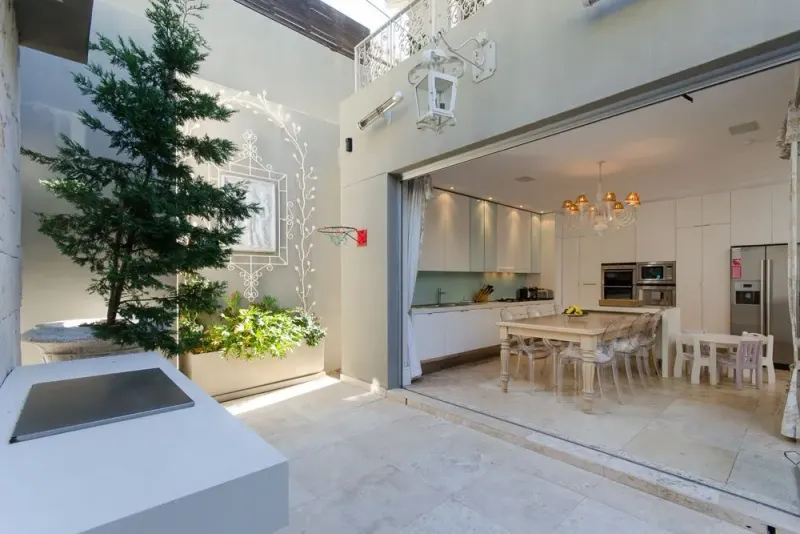 Ravine Villa in Bantry Bay – photo 12