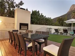 Villa Canaan in Camps Bay – photo 1 thumbnail