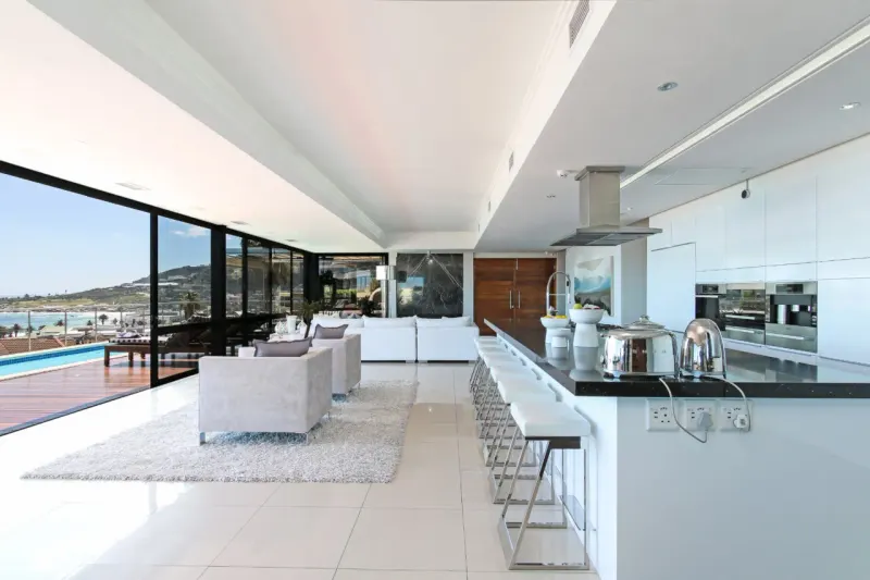 Camps Bay Drive Villa in Camps Bay – photo 14