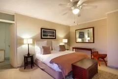 Beach Road Penthouse in Sea Point – photo 16 thumbnail