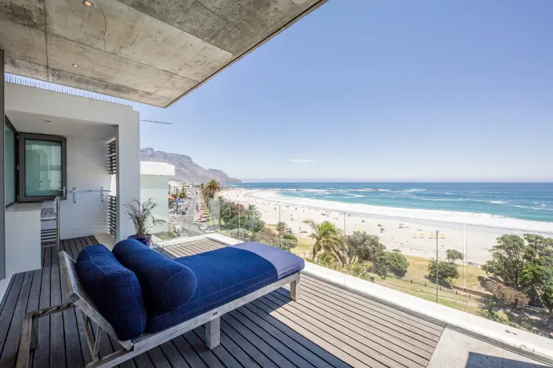 15 Views Penthouse