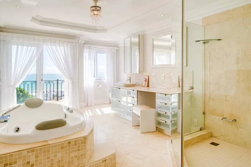 Villa Stanleon in Bantry Bay – photo 31