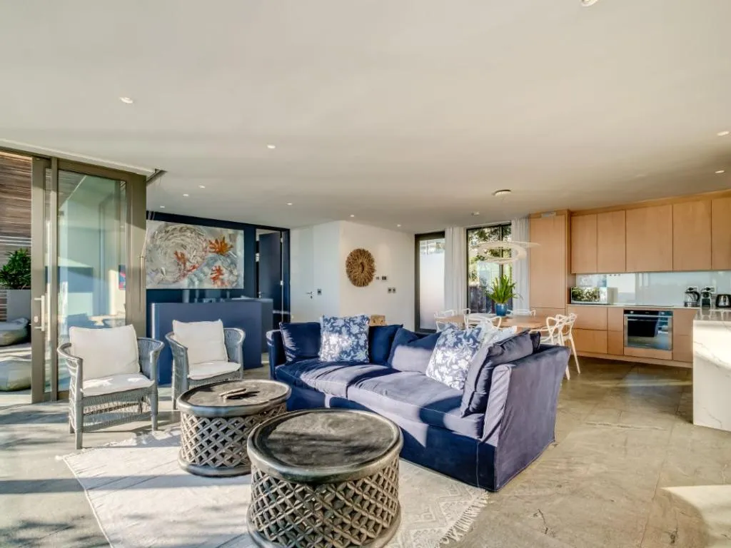 property_15f7e744-e5a9-4bc3-ad11-68e474ec1ff2_35