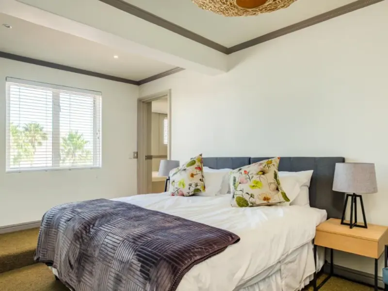 Majolica Apartment in Mouille Point – photo 4