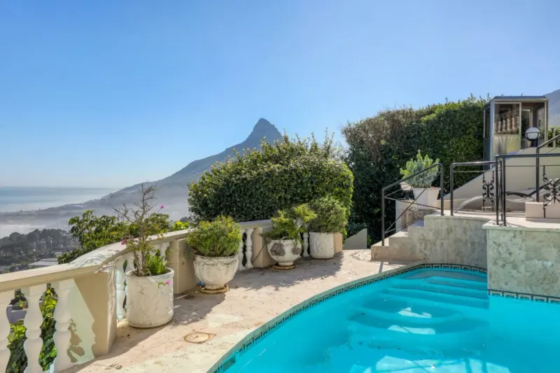 Ocean View Oasis - Camps Bay Loft with pool in Bakoven – photo 15