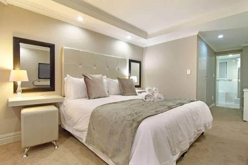 Nautica 501 in Table View – photo 16