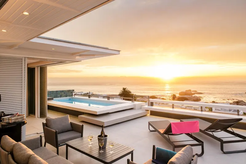Sapphire Tide Pent in Camps Bay – photo 15