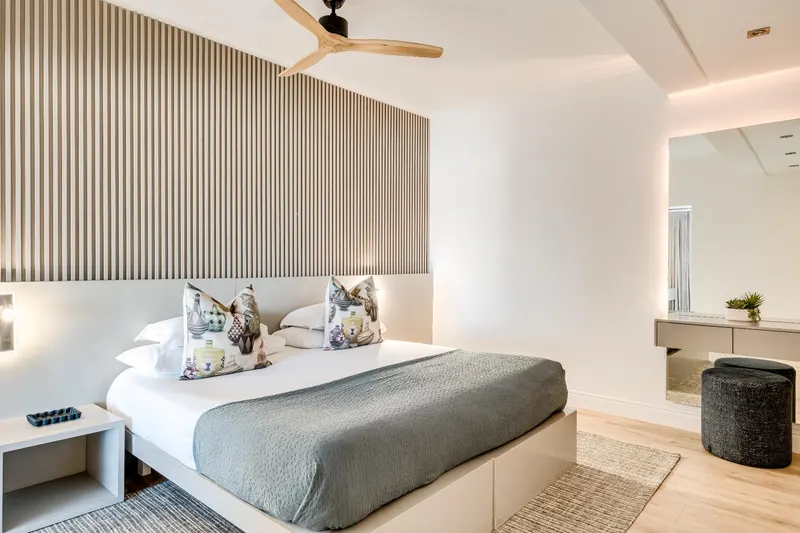 Sapphire Tide Suite in Camps Bay – photo 15