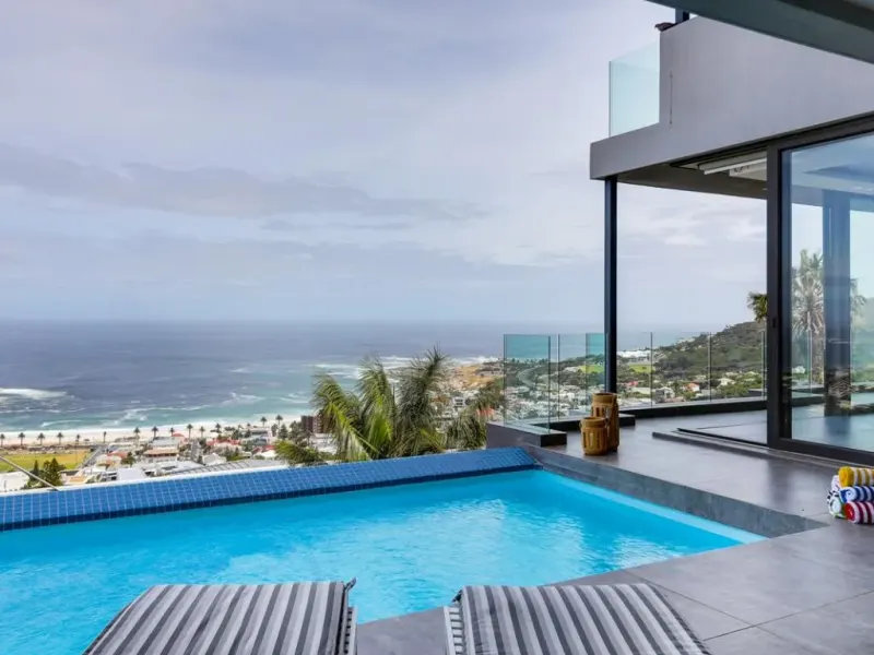Skyline Views in Camps Bay – photo 27