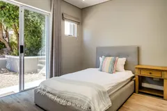 Serein in Camps Bay – photo 37 thumbnail