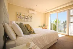 Medburn Apartment  in Camps Bay – photo 4 thumbnail