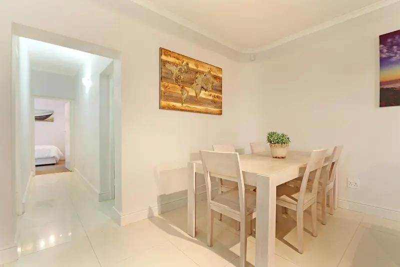Camps Bay Beach Apartment in Camps Bay – photo 6