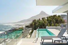 Blue Ocean Penthouse in Camps Bay – photo 1 thumbnail
