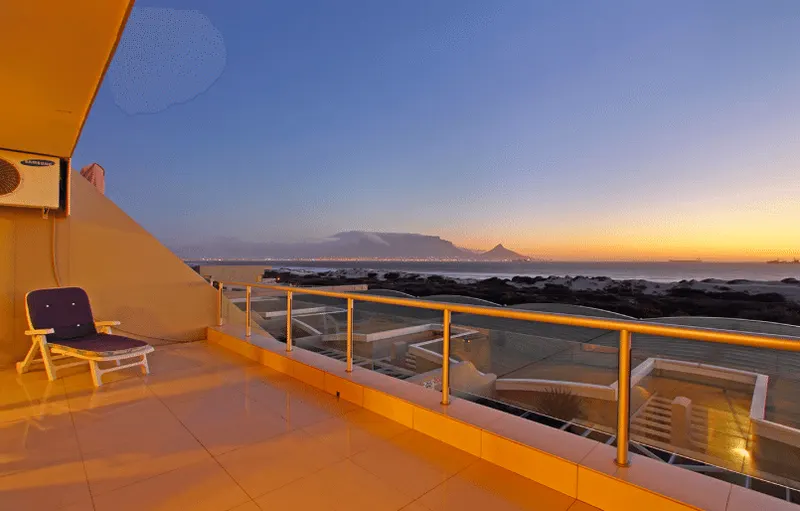 Dolphin Beach H104 in Bloubergstrand – photo 10