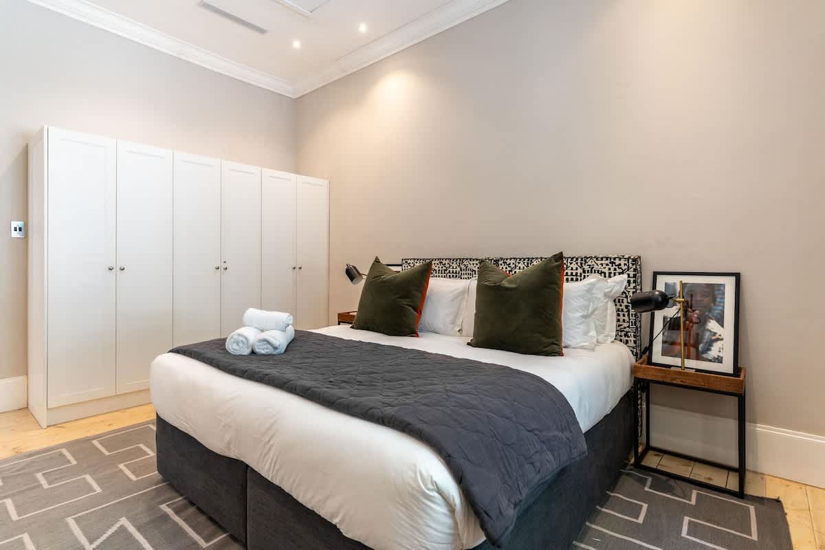 property_181172ba-7b95-4d39-86d8-a2697d7e63c1_23