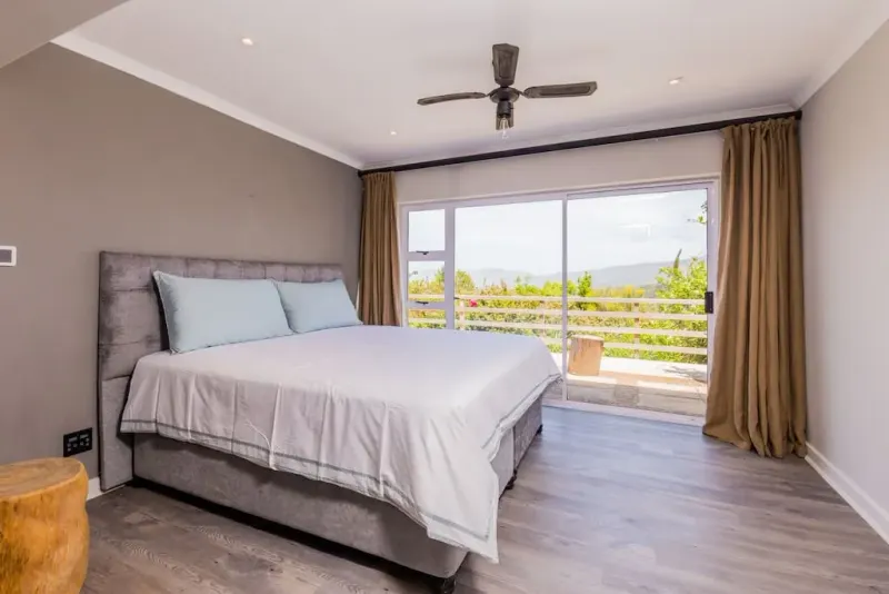 Villa Constantia in Bishopscourt – photo 61