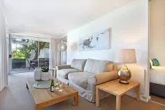 Glen Beach Vista House Lower Unit in Camps Bay – photo 9 thumbnail