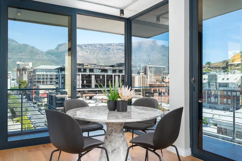 Dock Land in De Waterkant – photo 1