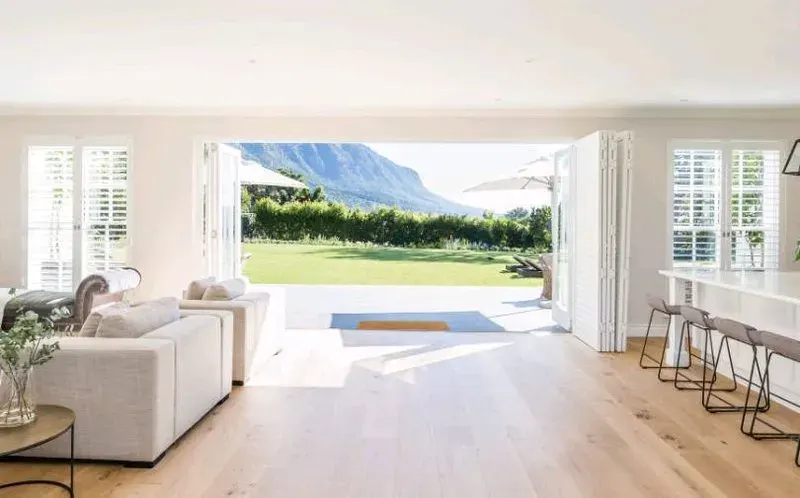 Skydance Villa in Bishopscourt – photo 7