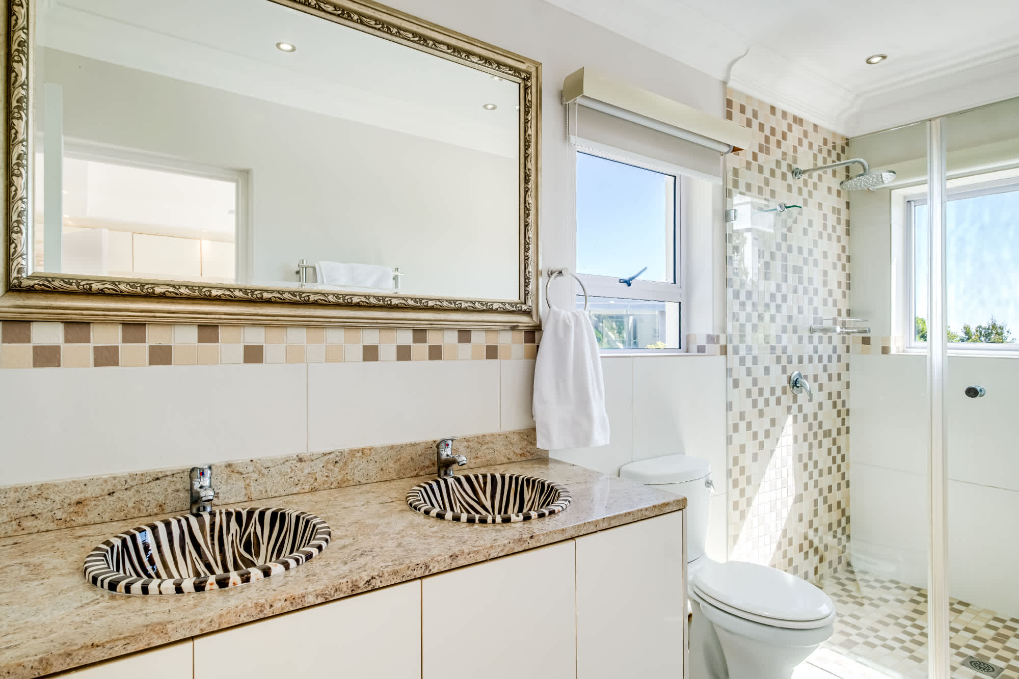 property_18b8763a-aff6-4e62-af7c-f181bc9d8898_21