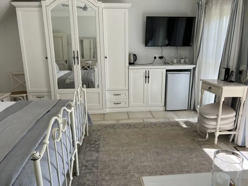 Constantia Valley Villa in Silverhurst – photo 51