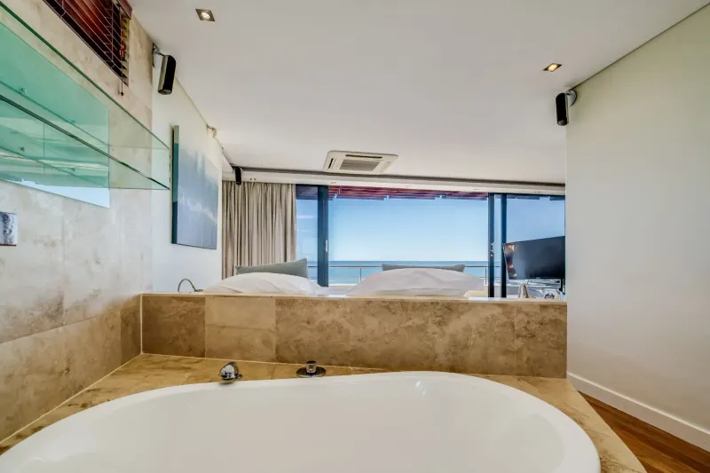 Lions Crest in Camps Bay – photo 35