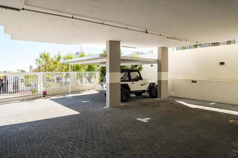 Marlo Stone (002) in Sea Point – photo 21