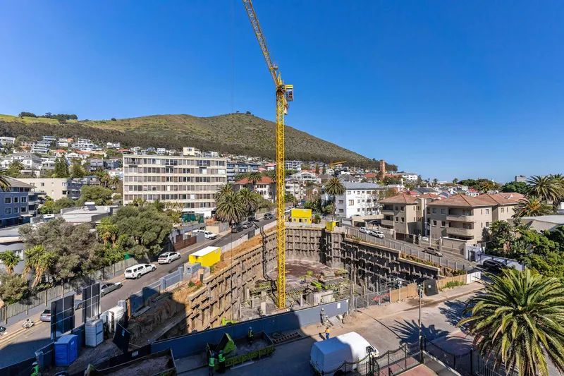 Cape Royale 615 in Green Point – photo 6