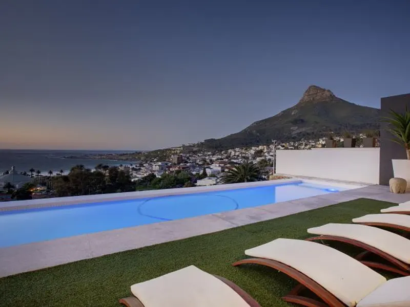 Geneva Villa in Camps Bay – photo 4
