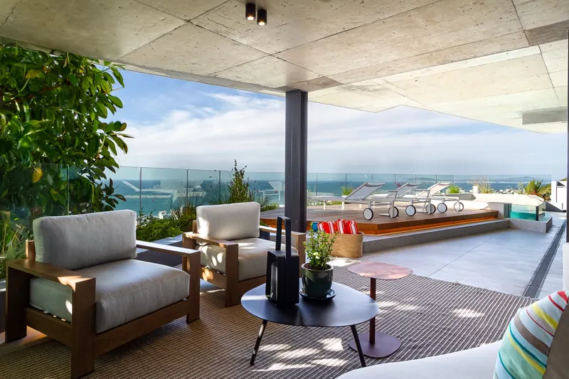 Arkham Villa in Fresnaye – photo 30