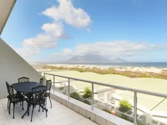 Dolphin Beach Beauty in Table View – photo 1 thumbnail