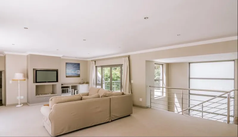 Constantia Villa in Constantia Heights – photo 15