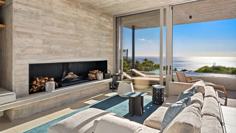 Mountain Vista Penthouse in Camps Bay – photo 22