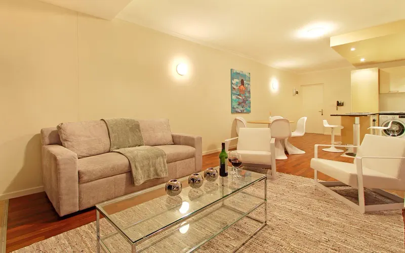 Horizon Bay 702 in Table View – photo 4