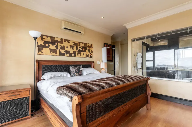 Beachside Penthouse in Camps Bay – photo 17