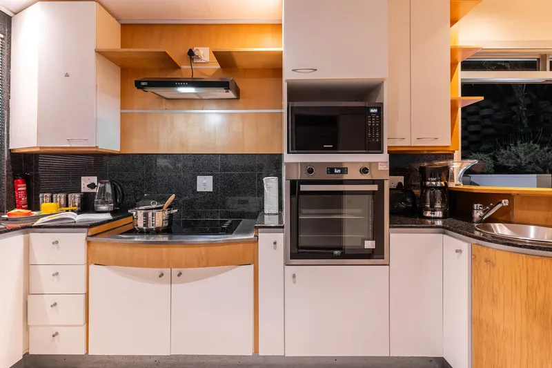 BALI SKYE PENT (CB019B) in Camps Bay – photo 14